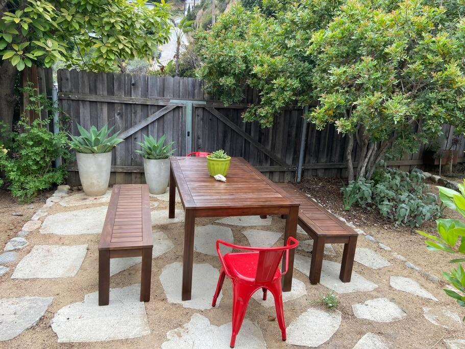 Stunning Hollywood Midcentury Modern-Views-Best Location! ロサンゼルス エクステリア 写真